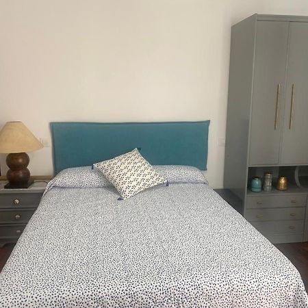 Pequena Sara Apartment Santander Bagian luar foto